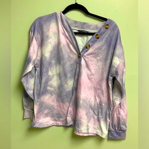 Tye-Dye Long Sleeved Top